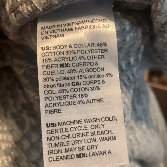 Chico’s pull over sweater zipper in back - Picture 7 of 9